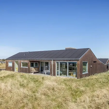 Dom wakacyjny Carit - 450m From The Sea By Interhome *